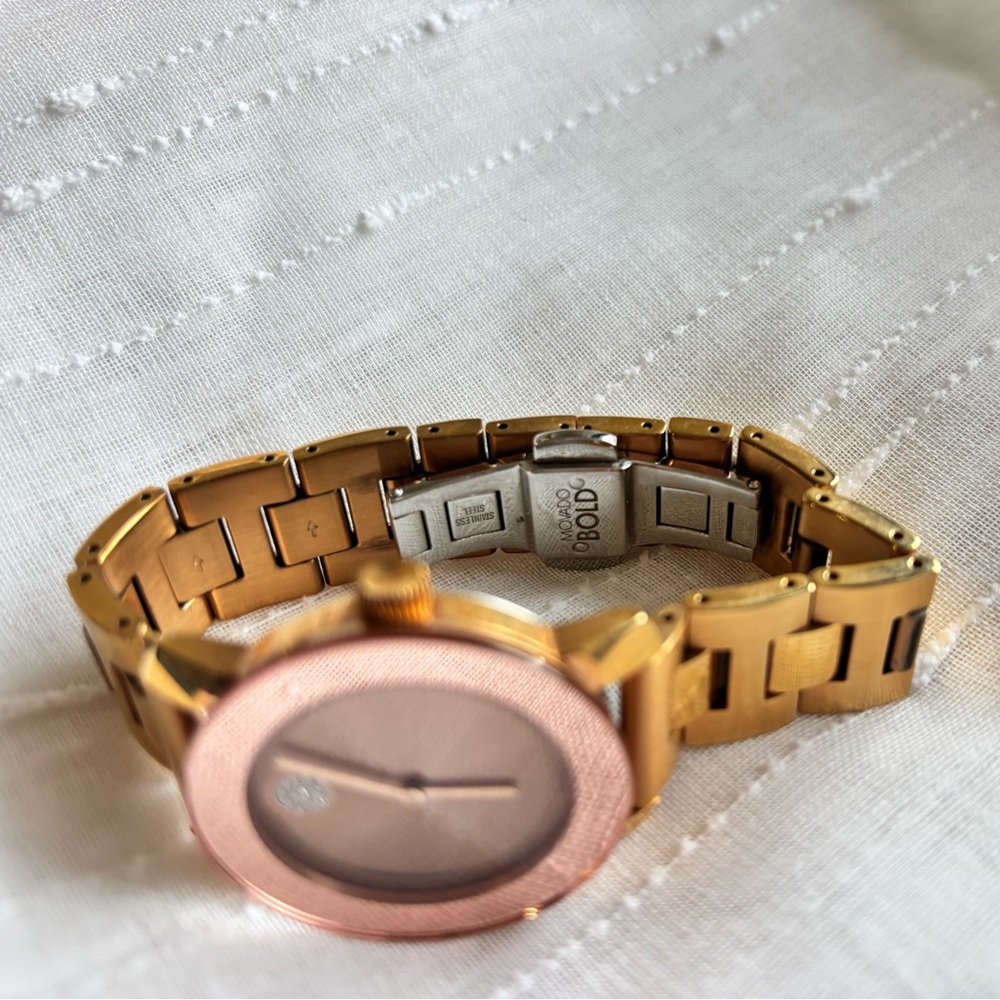 Authentic Movado Bold Evolution 2.0 in Rose Gold - Picture 8 of 8